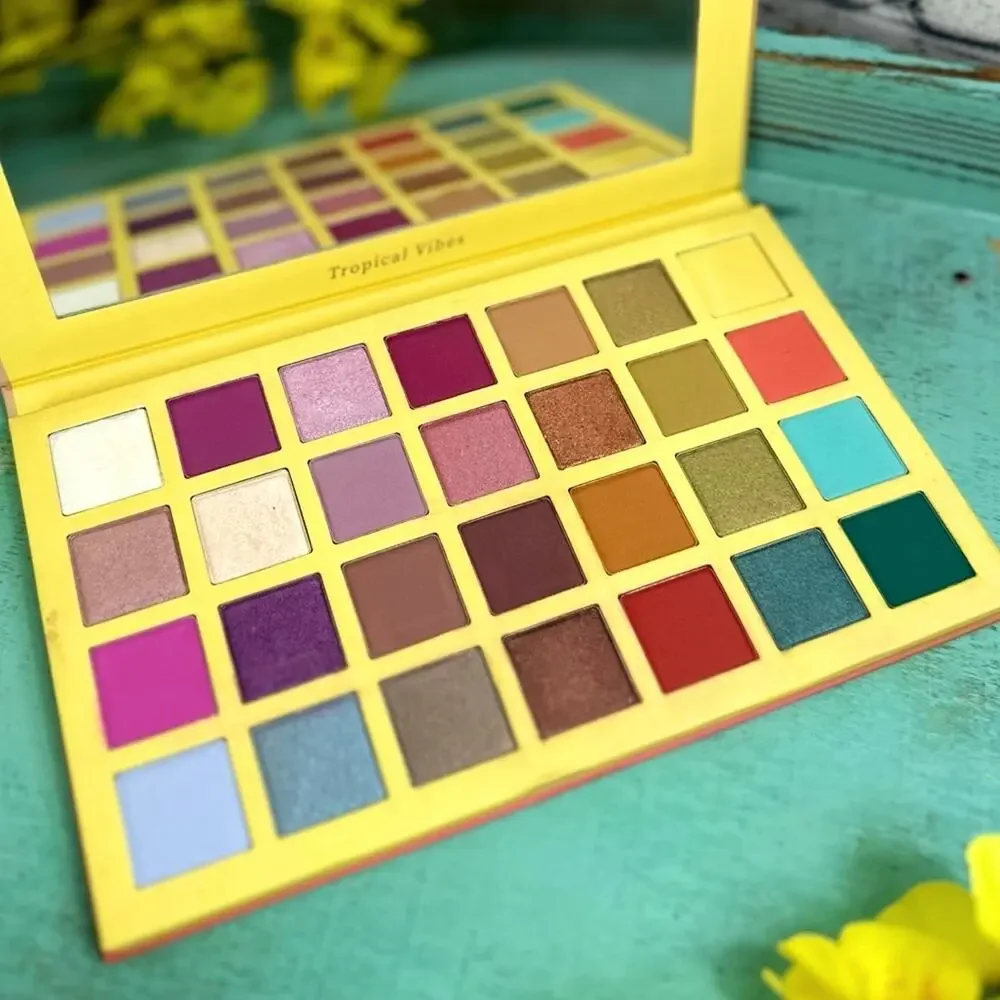 Kara Beauty Eyeshadow Palette  